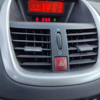 Bocchetta clima centrale PEUGEOT 207  del 2007