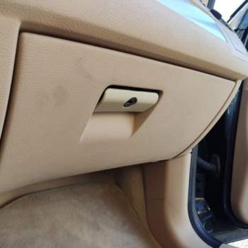 Cassetto portaoggetti BMW X3   del 2008