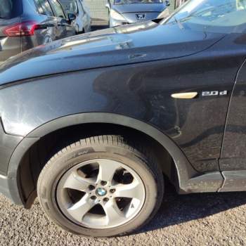Parafango sinistro BMW X3   del 2008