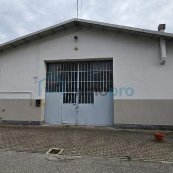 Magazzino in affitto a Cuorgnè (Torino)