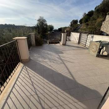 Appartamento in vendita a Castellaro (Imperia)