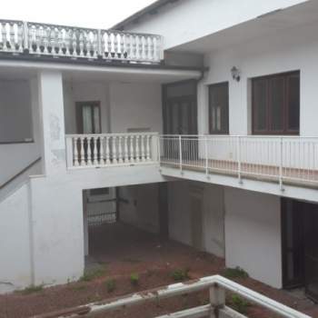 Palazzo in vendita a Cuceglio (Torino)