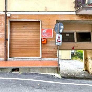 Negozio in vendita a Busalla (Genova)