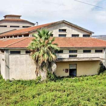 Capannone in vendita a Pace del Mela (Messina)