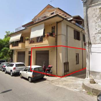 Cantina in vendita a Capo d'Orlando (Messina)