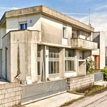 Capannone in vendita a Monticelli d'Ongina (Piacenza)