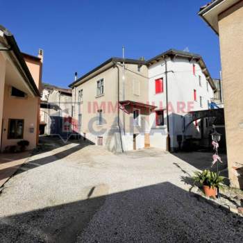 Casa a schiera in vendita a Piovene Rocchette (Vicenza)