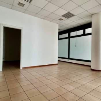 Negozio in affitto a Limena (Padova)
