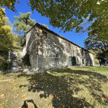 Rustico in vendita a Sesto Fiorentino (Firenze)