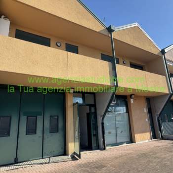 Capannone in vendita a Venezia (Venezia)