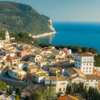 Casa singola in vendita a Sirolo (Ancona)
