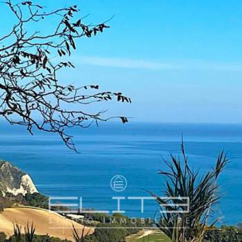 Attico in vendita a Ancona (Ancona)