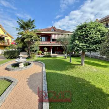 Bifamiliare in vendita a Volpiano (Torino)