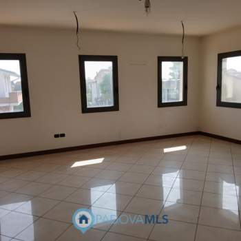 Ufficio in vendita a Fossò (Venezia)