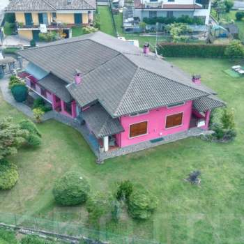 Villa in vendita a Maggiora (Novara)