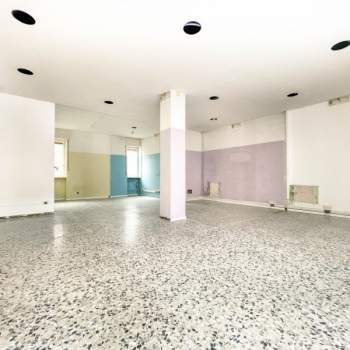 Negozio in vendita a Pogno (Novara)