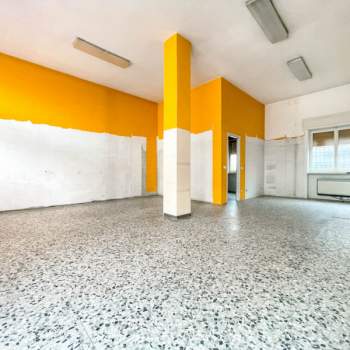 Negozio in vendita a Pogno (Novara)