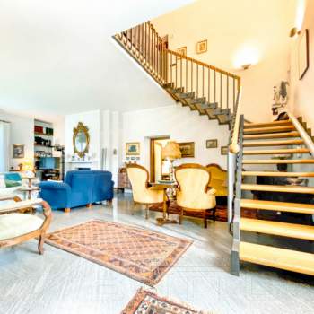 Villa in vendita a Suno (Novara)