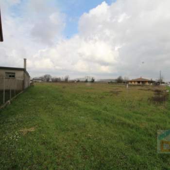 Terreno in vendita a Gonars (Udine)