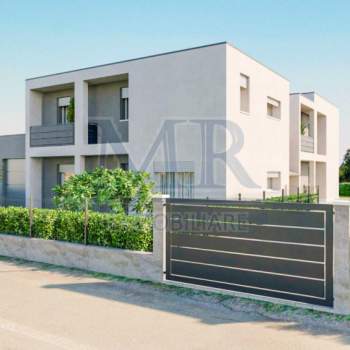 Trifamiliare in vendita a Abano Terme (Padova)