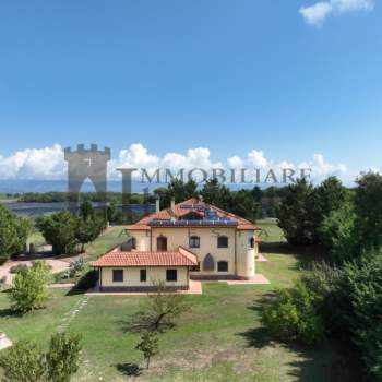 Villa in vendita a Castiglione del Lago (Perugia)