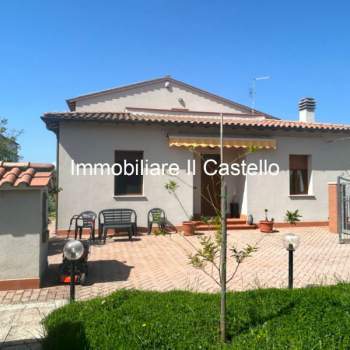 Casa singola in vendita a Castiglione del Lago (Perugia)