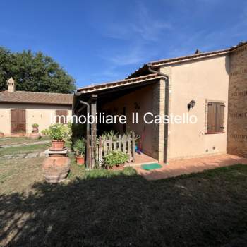 Agriturismo in vendita a Castiglione del Lago (Perugia)