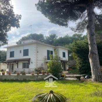 Villa in vendita a Vernole (Lecce)