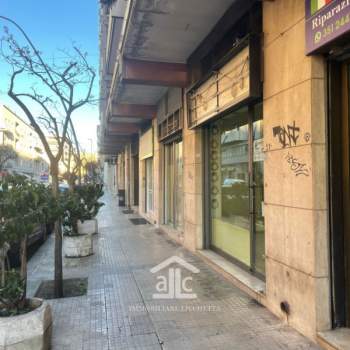 Negozio in affitto a Lecce (Lecce)