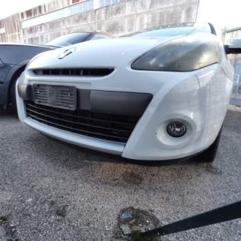 Paraurti anteriore RENAULT CLIO  del 2009