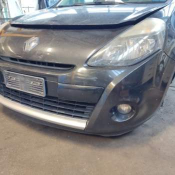 Paraurti anteriore RENAULT CLIO  del 2011