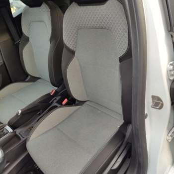 Sedile anteriore sx RENAULT CLIO  del 2024