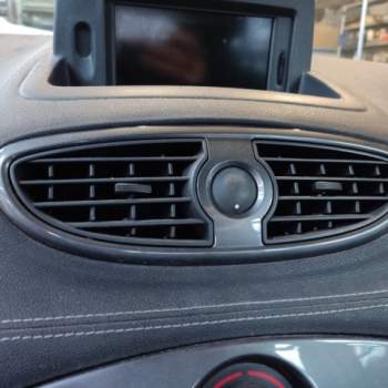 Bocchetta clima centrale RENAULT CLIO  del 2011