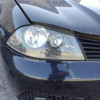 Proiettore destro SEAT IBIZA del 2004