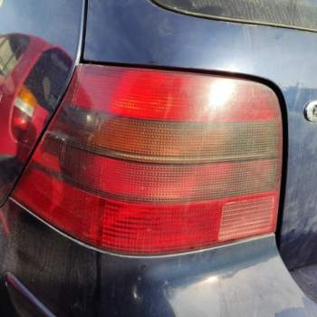 Fanale posteriore sinistro VOLKSWAGEN GOLF 4 2000