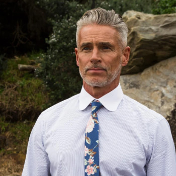 Gianluca, Agente Finanziario