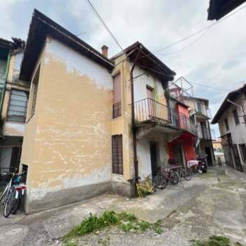 Rustico in vendita a Stezzano (Bergamo)