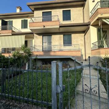 Quadrifamiliare in vendita a Due Carrare (Padova)