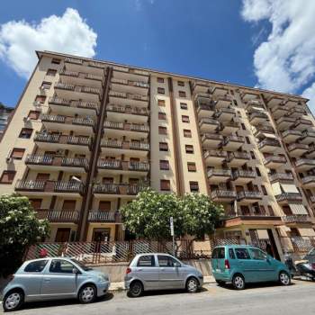Appartamento in vendita a Palermo (Palermo)