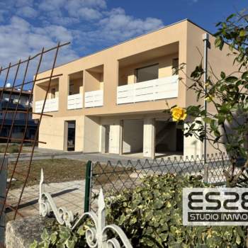 Trifamiliare in vendita a Selvazzano Dentro (Padova)