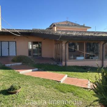 Attivita commerciale in affitto a Formello (Roma)