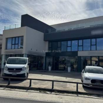 Negozio in affitto a Modica (Ragusa)