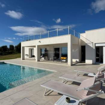 Villa in vendita a Avola (Siracusa)