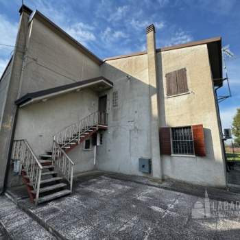 Bifamiliare in vendita a Canda (Rovigo)