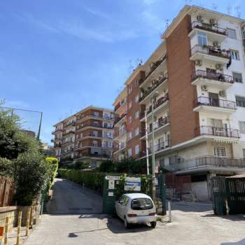 Appartamento in vendita a Napoli (Napoli)