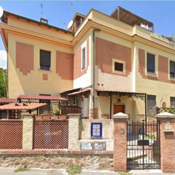 Villa in vendita a Roma (Roma)