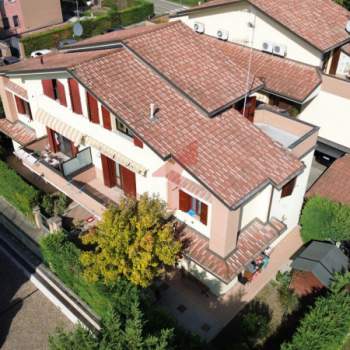 Bifamiliare in vendita a Fontevivo (Parma)