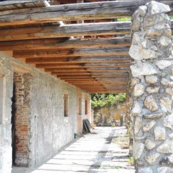 Rustico in vendita a Teolo (Padova)