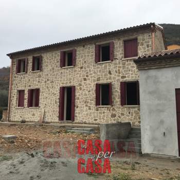 Rustico in vendita a Cinto Euganeo (Padova)