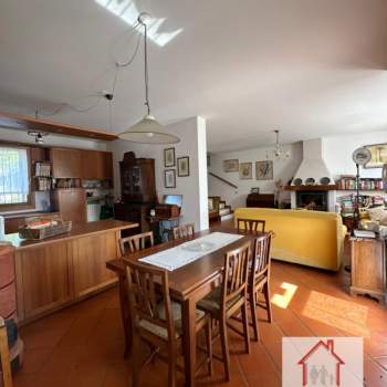 Casa a schiera in vendita a Giavera del Montello (Treviso)